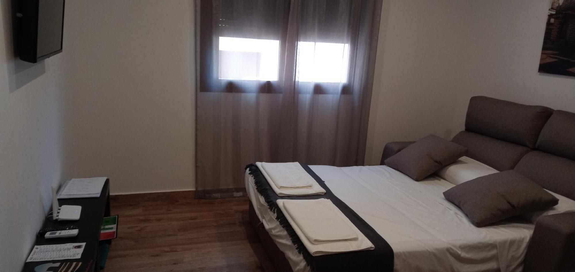 Apartamentos El Arenal Acebo Chambre photo