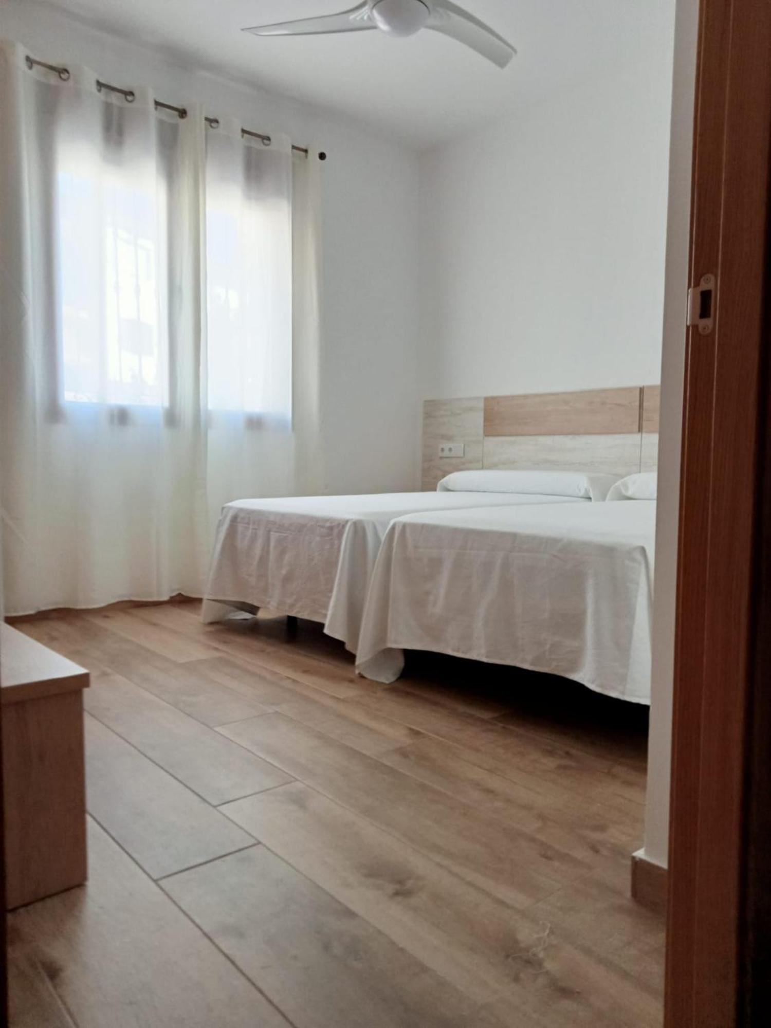 Apartamentos El Arenal Acebo Chambre photo